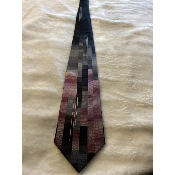 Covington Mens Necktie Handmade 100% Silk Stain Resistant Geometric Classic Tie - Picture 4 of 8
